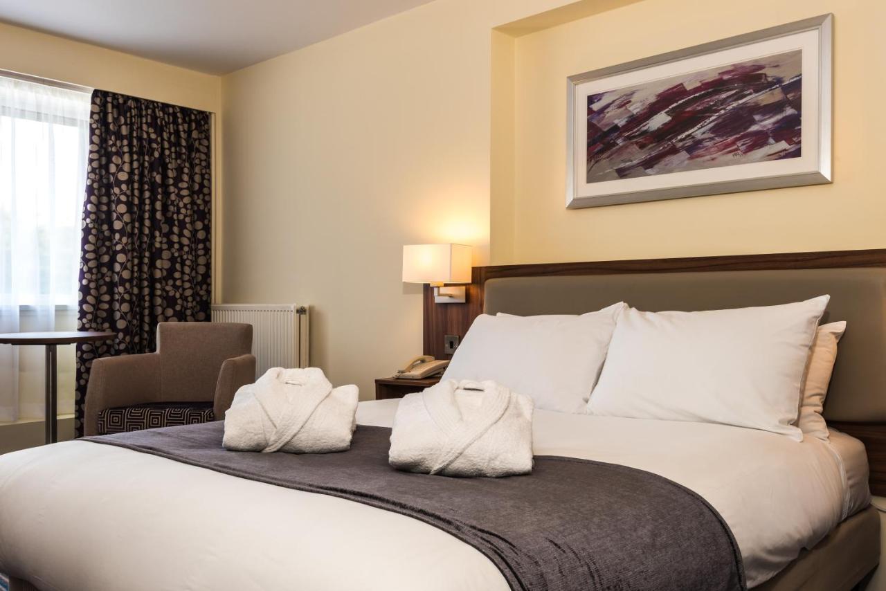 Holiday Inn Warrington By Ihg Exterior foto