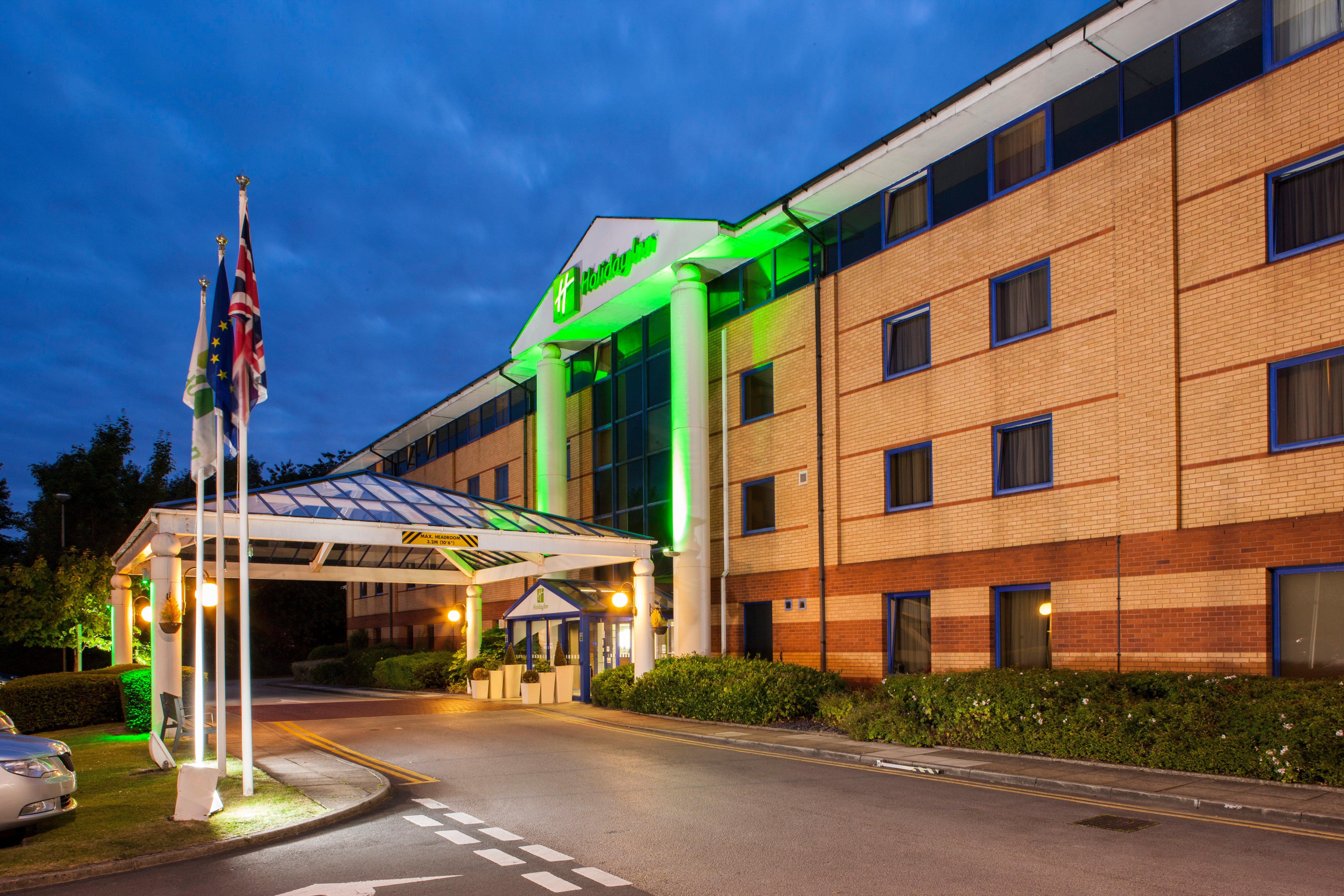 Holiday Inn Warrington By Ihg Exterior foto